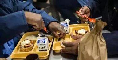 BJL平台_全民TV卡卡露手直播 被杀一次就倒立(图3) BJL平台集团